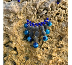 Collier : graines - perles du Zanzibar - agate bleue